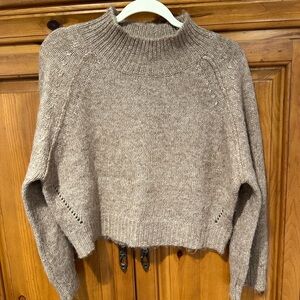 Light brown cropped domain sleeve sweater
